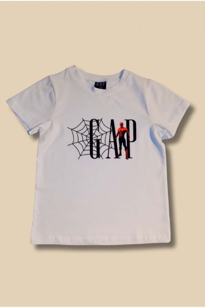 Beyaz Üzeri Örümcek Adam Gap Detaylı Baskılı T-shirt